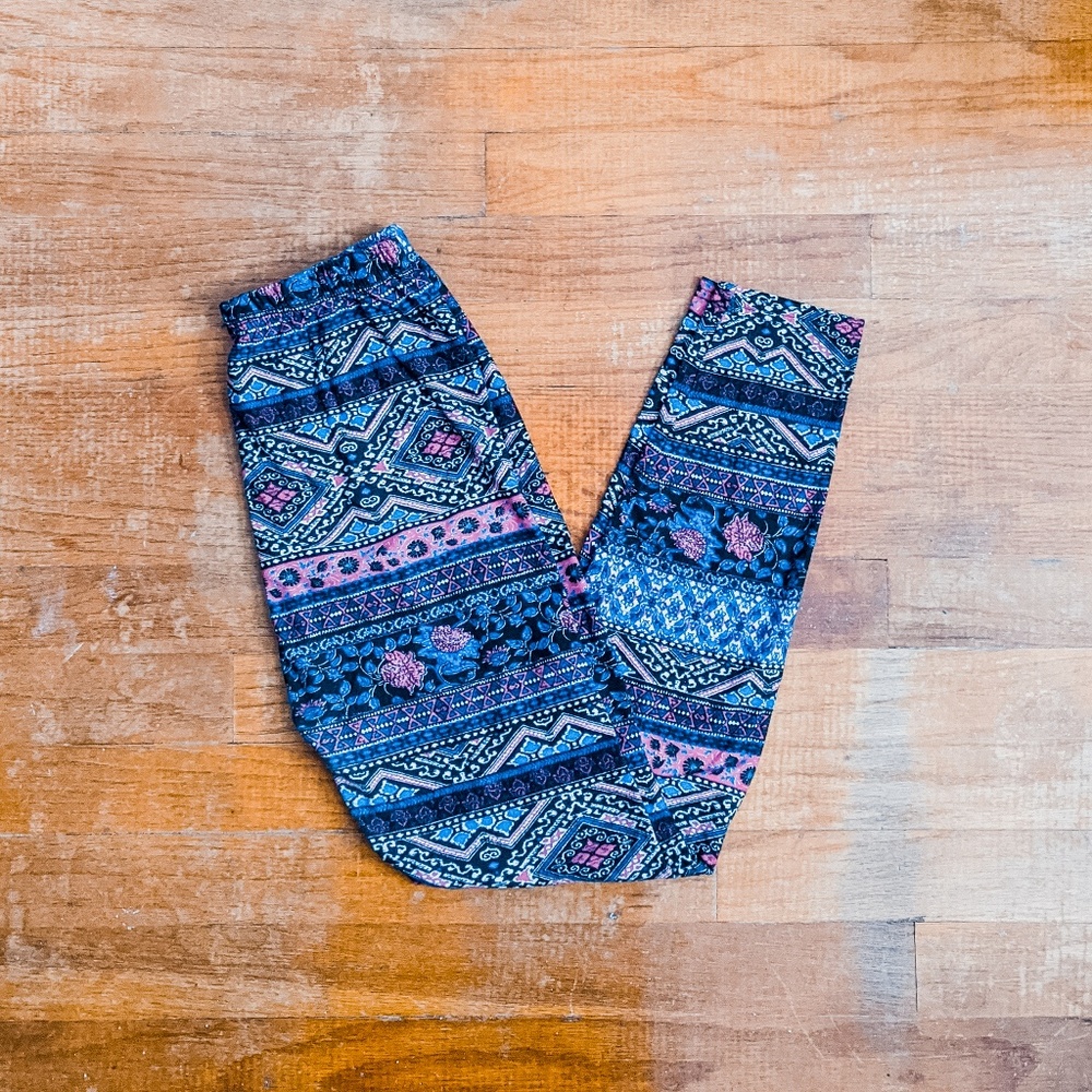 ⋆ Black Hippie Boho Printed Leggings ⋆⚝